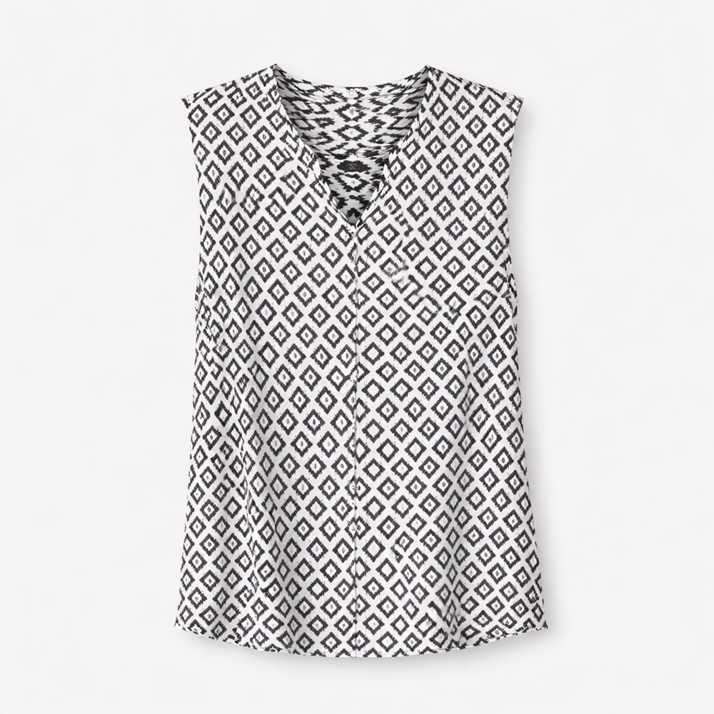 Nicole Miller Black & White Diamond-Print Sleeveless V-Neck Blouse